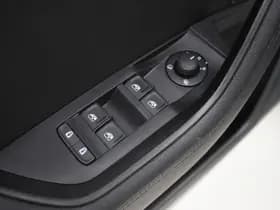 Škoda Superb Combi 1.4 TSI iV Style thumbnail 19