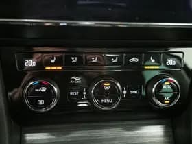 Škoda Superb Combi 1.4 TSI iV Style thumbnail 34