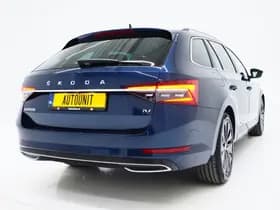 Škoda Superb Combi 1.4 TSI iV Laurin & Klement thumbnail 9