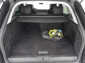 Land Rover Range Rover Sport P400e SVO Palette Grey thumbnail 39