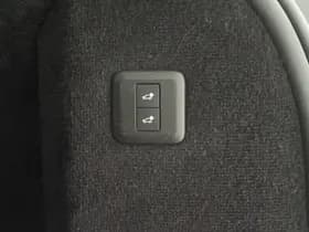 Land Rover Range Rover Sport P400e SVO Palette Grey thumbnail 40