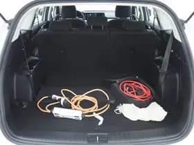 Kia Sorento 1.6 T-GDI Plug-in Hybrid 4WD 7p. thumbnail 39