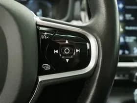 Volvo V60 2.0 T8 Twin Engine AWD Inscription thumbnail 24