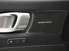 Volvo XC40 1.5 T5 Plug-in hybrid Ultimate Dark thumbnail 20