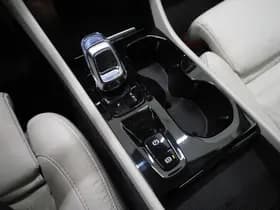 Volvo XC40 1.5 T5 Plug-in hybrid Ultimate Dark thumbnail 40