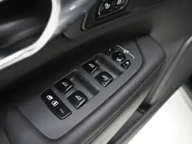 Volvo V90 2.0 T6 Plug-in hybrid AWD Plus Dark Long Range thumbnail 20