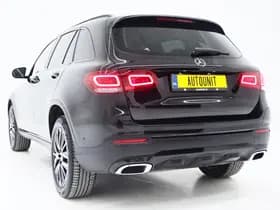 Mercedes-Benz GLC 300e 4MATIC Night Black thumbnail 3