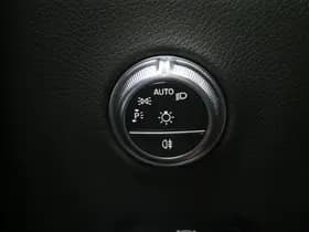 Mercedes-Benz GLC 300e 4MATIC 320PK thumbnail 23