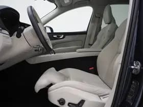 Volvo XC60 2.0 T6 Recharge AWD Ultimate Long Range thumbnail 18