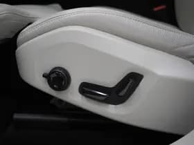 Volvo XC60 2.0 T6 Recharge AWD Ultimate Long Range thumbnail 22