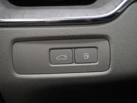 Volvo XC60 2.0 T6 Recharge AWD Ultimate Long Range thumbnail 23