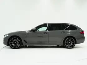 BMW 5 Serie Touring 530e xDrive thumbnail 2