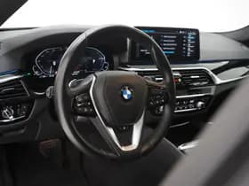 BMW 5 Serie Touring 530e xDrive thumbnail 18