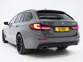 BMW 5 Serie Touring 530e xDrive thumbnail 3