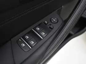 BMW 5 Serie Touring 530e xDrive thumbnail 22