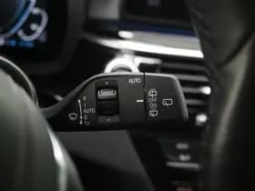 BMW 5 Serie Touring 530e xDrive thumbnail 30