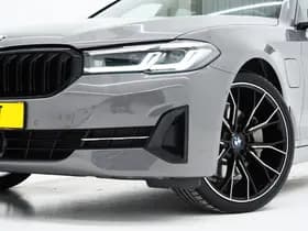 BMW 5 Serie Touring 530e xDrive thumbnail 7