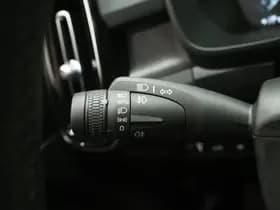 Volvo XC40 1.5 T5 Plug-in hybrid Ultimate Dark thumbnail 25