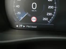 Volvo XC40 1.5 T5 Plug-in hybrid Ultimate Dark thumbnail 31