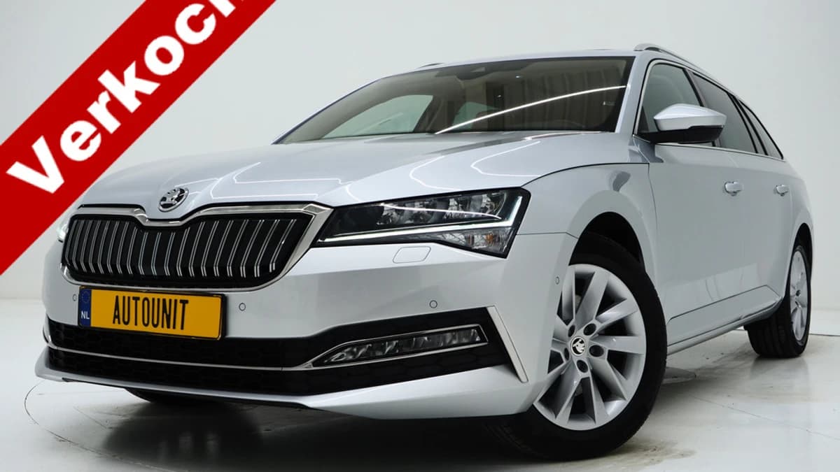 Škoda Superb Combi 1.4 TSI iV Style — foto 1