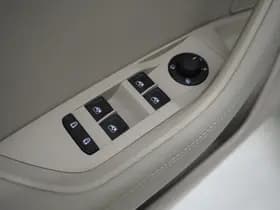 Škoda Superb Combi 1.4 TSI iV Style thumbnail 19