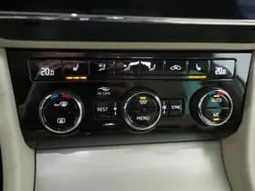 Škoda Superb Combi 1.4 TSI iV Style thumbnail 35