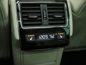 Škoda Superb Combi 1.4 TSI iV Style thumbnail 38