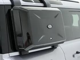 Land Rover Defender thumbnail 15