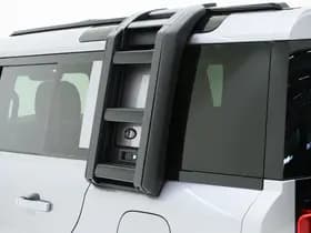 Land Rover Defender thumbnail 16