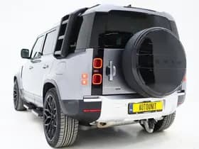 Land Rover Defender thumbnail 3