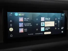 Land Rover Defender thumbnail 31