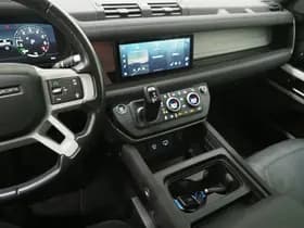 Land Rover Defender thumbnail 36
