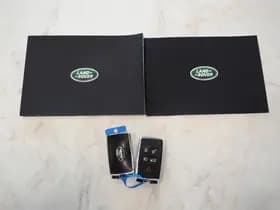 Land Rover Defender thumbnail 8