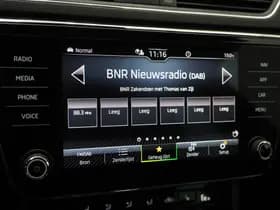 Škoda Superb Combi 1.4 TSI iV Laurin & Klement thumbnail 28