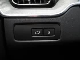 Volvo XC60 2.0 T6 Plug-in Hybrid AWD Plus Dark Long Range thumbnail 22