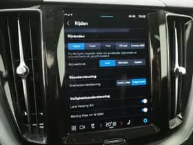 Volvo XC60 2.0 T6 Plug-in Hybrid AWD Plus Dark Long Range thumbnail 32