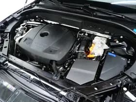 Volvo XC60 2.0 T6 Plug-in Hybrid AWD Plus Dark Long Range thumbnail 7