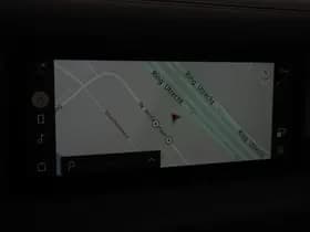 Land Rover Defender 110 2.0 P400e Urban thumbnail 31