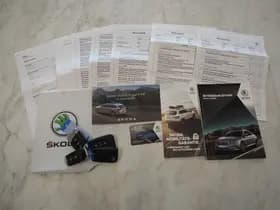 Škoda Superb Combi 1.4 TSI iV Sportline thumbnail 8