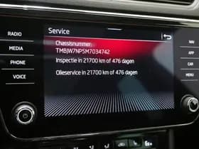 Škoda Superb Combi 1.4 TSI iV Sportline thumbnail 31