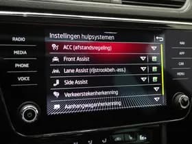 Škoda Superb Combi 1.4 TSI iV Sportline thumbnail 32