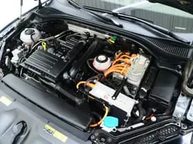 Škoda Superb Combi 1.4 TSI iV Sportline thumbnail 7