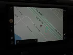 Land Rover Defender 110 2.0 P400e SE thumbnail 29