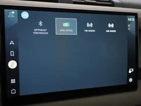 Land Rover Defender 110 2.0 P400e SE thumbnail 30