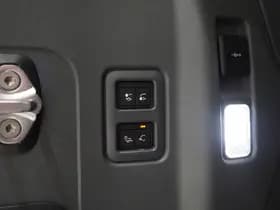 Land Rover Defender thumbnail 43