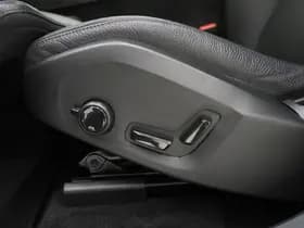 Volvo XC60 2.0 T6 Plug-in hybrid AWD Ultimate Dark Long Range thumbnail 22