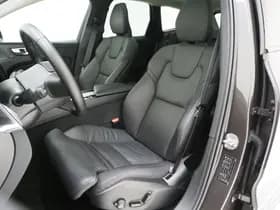 Volvo XC60 2.0 T6 Plug-in hybrid AWD Ultimate Dark Long Range thumbnail 4