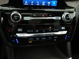 Ford Explorer 3.0 V6 EcoBoost PHEV Platinum 7P thumbnail 40