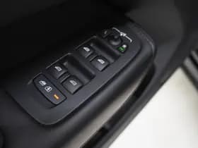 Volvo XC60 2.0 T6 Plug-in hybrid AWD Plus Dark Long Range thumbnail 20