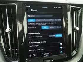 Volvo XC60 2.0 T6 Plug-in hybrid AWD Plus Dark Long Range thumbnail 33